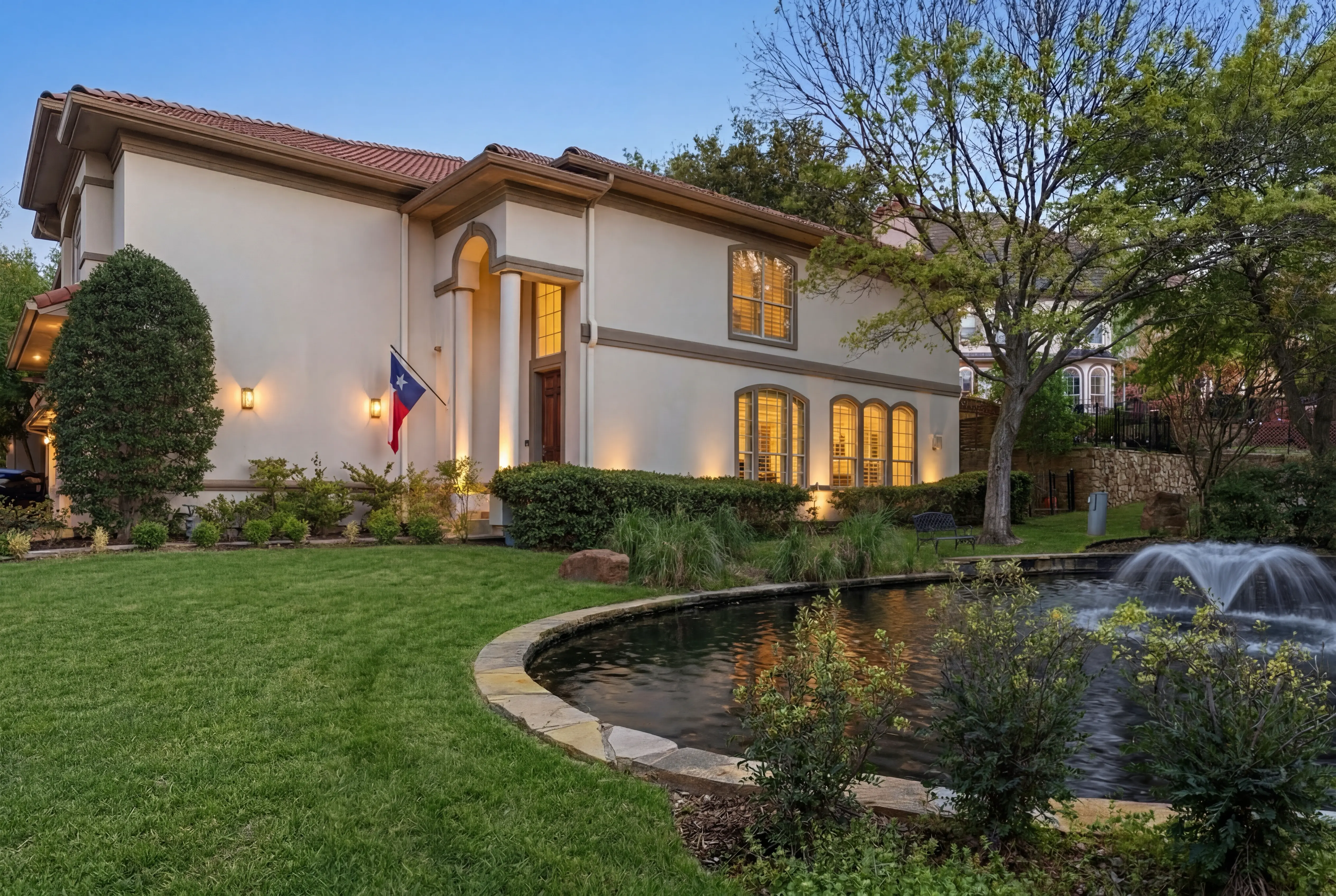 4400 St. Andrews Blvd - Fairway Vista exterior at twilight